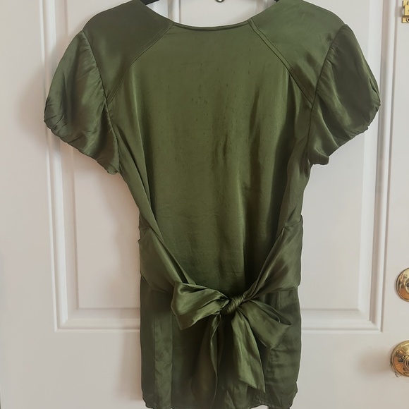 BCBG Max Azria Silk Blouse – Olive Green Ruched Waist Puff Sleeve Top - Picture 4 of 4